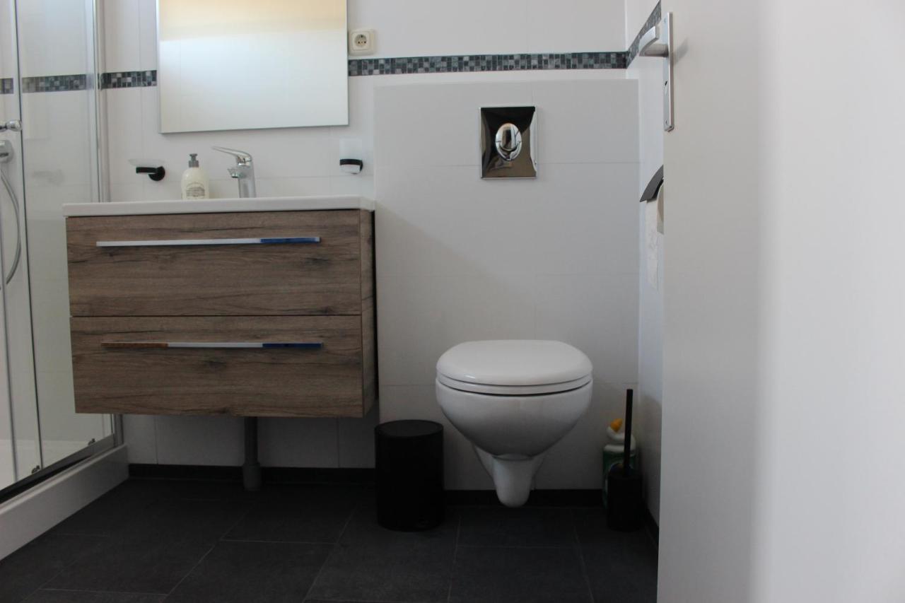 Logement De Garage Снек Екстер'єр фото