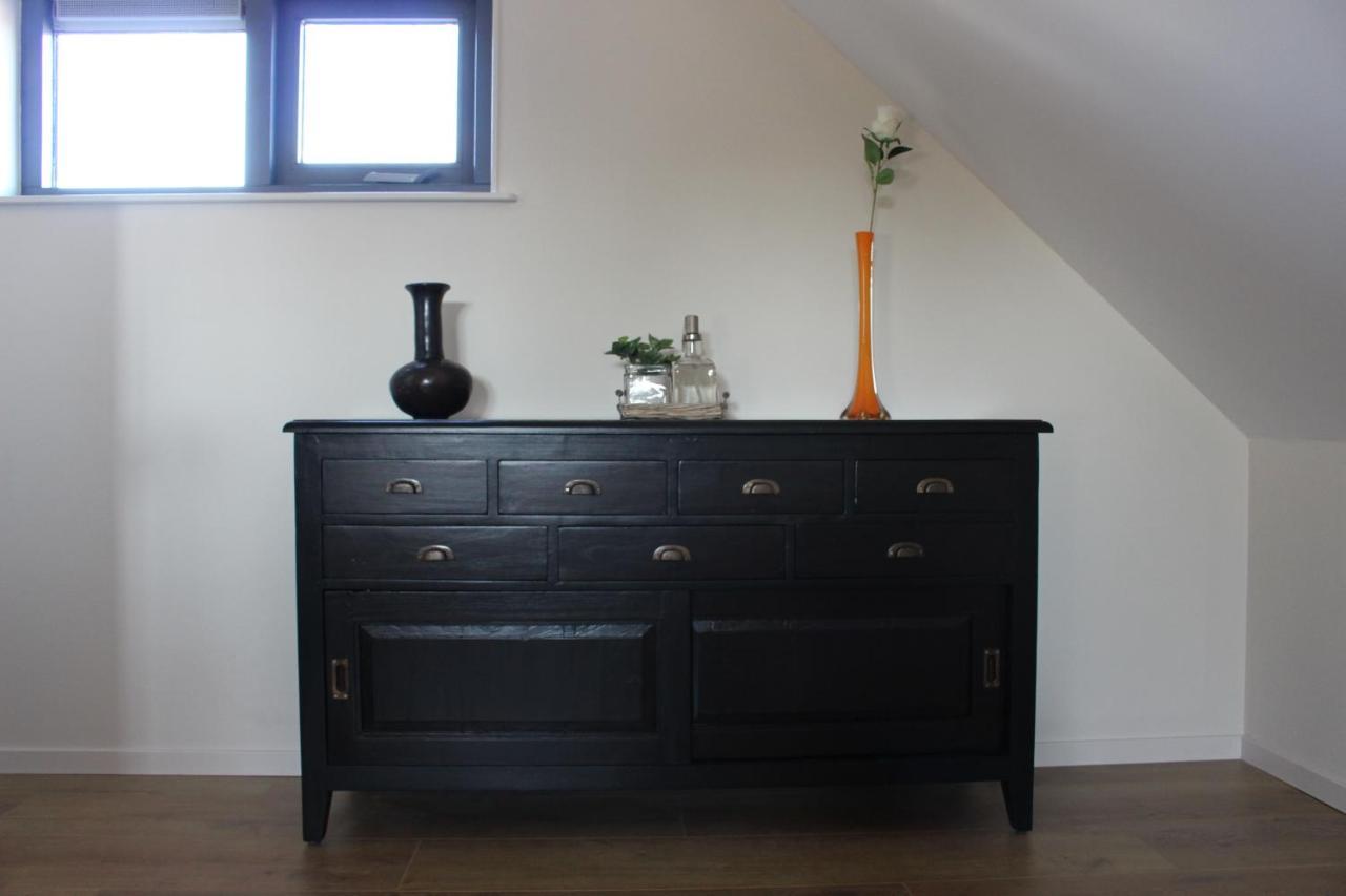 Logement De Garage Снек Екстер'єр фото