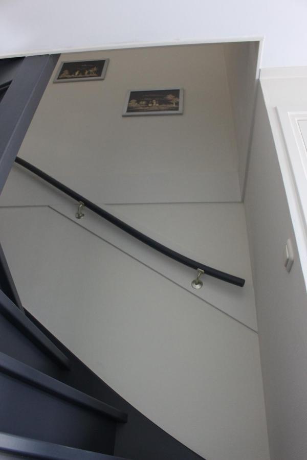 Logement De Garage Снек Екстер'єр фото